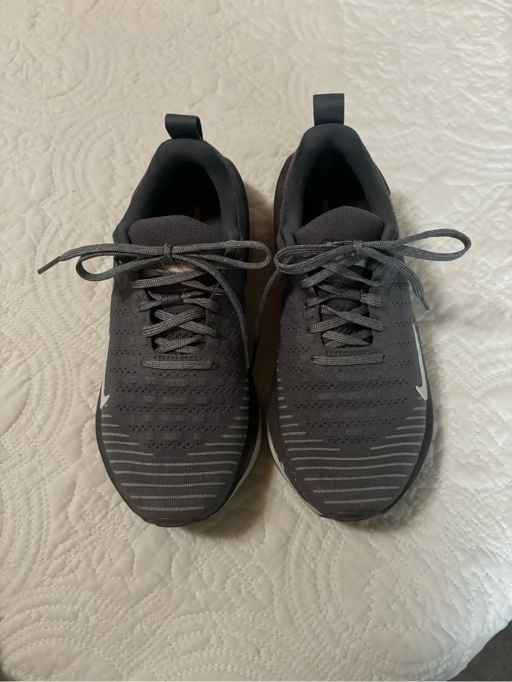 Nike Women’s Gray Running Sneakers with White Swoosh
